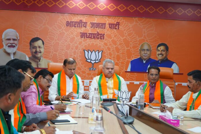 aa399873-cbc3-44df-acc3-6b78bda28c7a