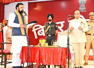 बिहार के मुख्यमंत्री के रूप में सम्राट चौधरी ने ली पद की शपथ