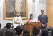 करुणा और तर्कसंगतता का मिश्रण करें, भावुक हुए बिना संवेदनशील बनें : राष्ट्रपति द्रौपदी मुर्मु