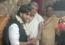 दिव्य बुलावा: रणवीर सिंह ने किए चामुंडेश्वरी मंदिर के दर्शन