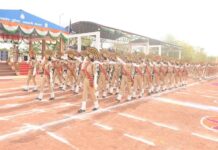 पुलिस प्रशिक्षण शाला भौंरी में चतुर्थ नव आरक्षक बैच का दीक्षांत परेड समारोह संपन्न